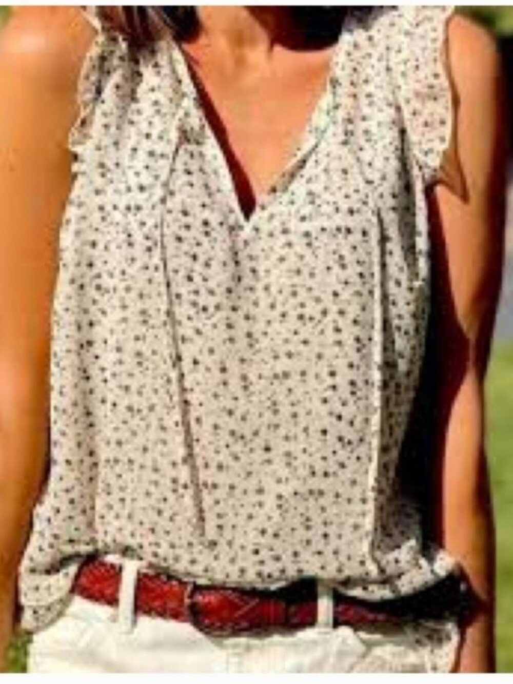 CABI Sleeveless Cream Tiny Floral Print Ruffled Blouse Tie Neck Size Small